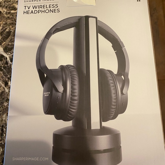 SHARPER IMAGE WIRELESS HEADPHONES - Picture 2 of 6